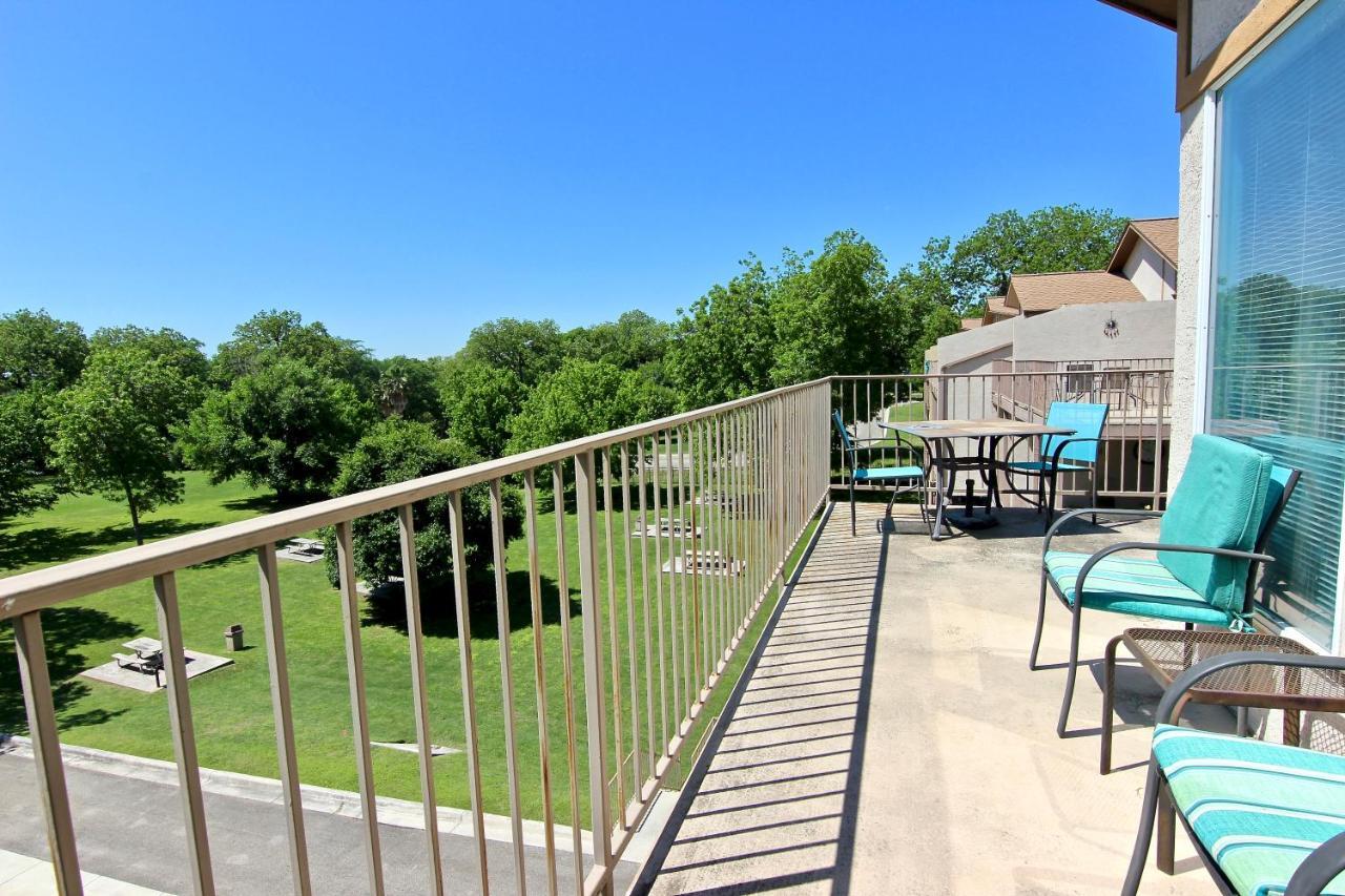 Waterwheel Retreat Apartment New Braunfels Luaran gambar